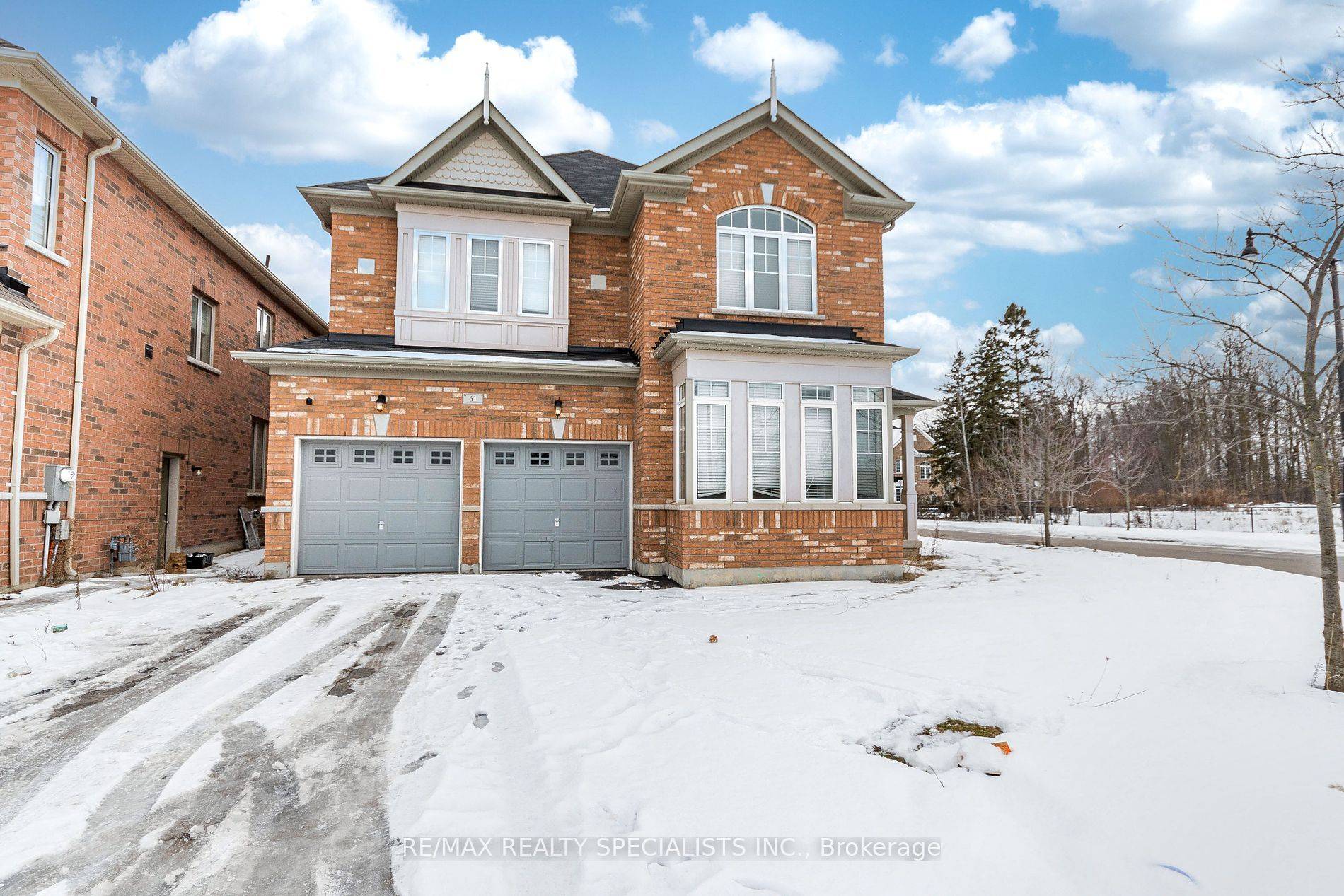 Brampton, ON L7A 4E6,61 Truro CIR N