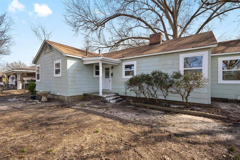 Bonham, TX 75418,518 E 13th Street