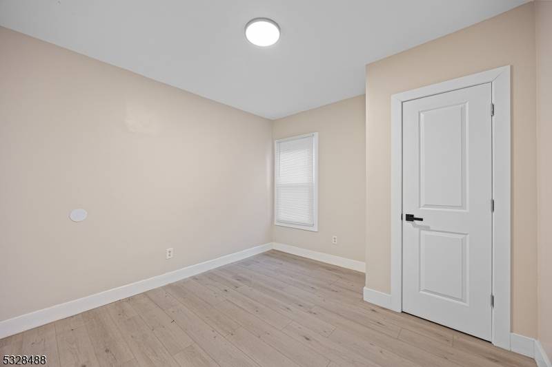 Irvington Twp., NJ 07111,324 Ellis Ave #1