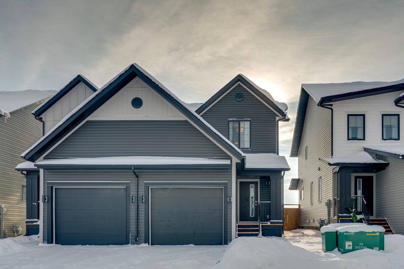 Airdrie, AB T4B4B3,816 South Point Heath SW