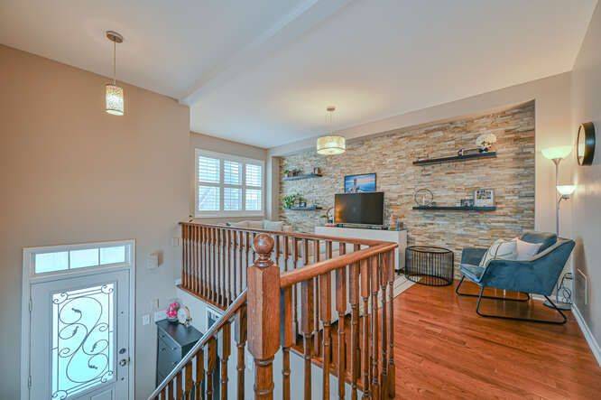 Oakville, ON L6M 0R9,2171 Fiddlers WAY #12