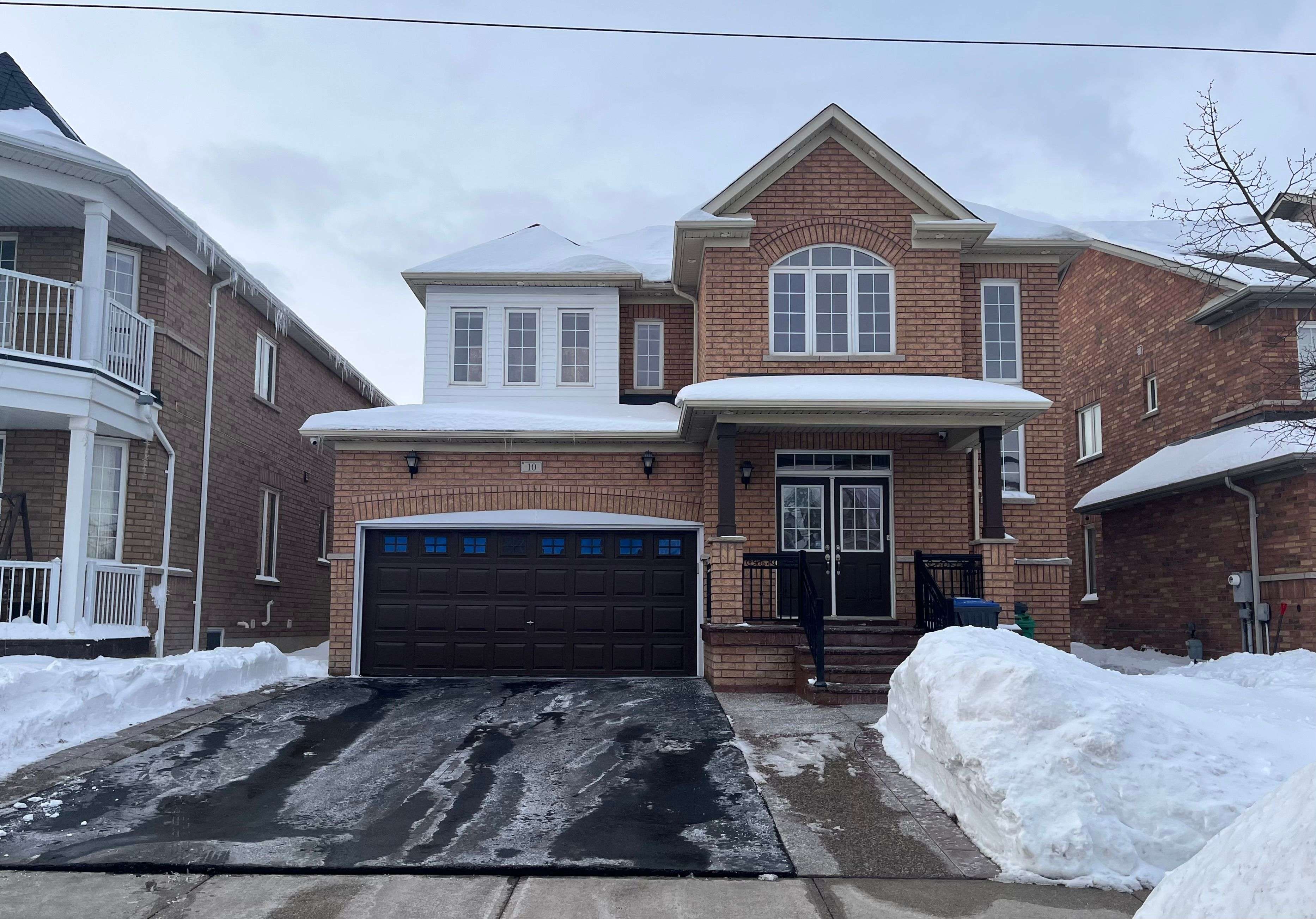 Brampton, ON L7A 0L8,10 Whitepoppy DR