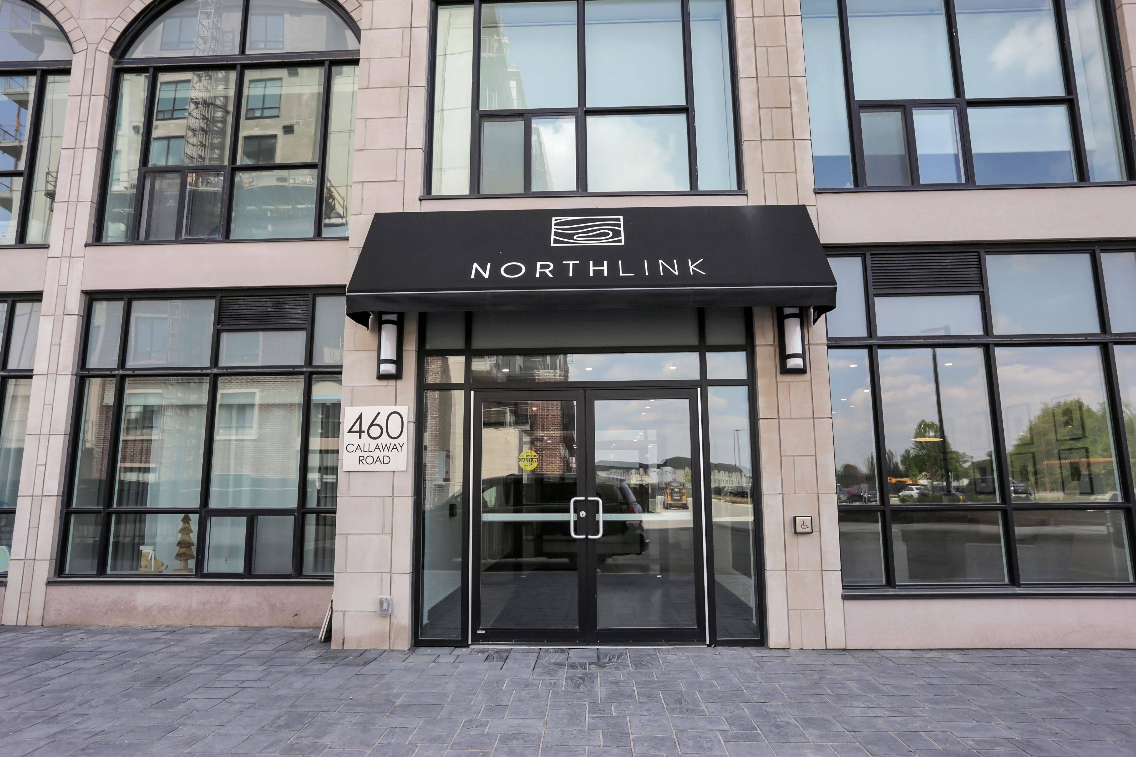 London North, ON N6G 0Z2,460 Callaway RD #107