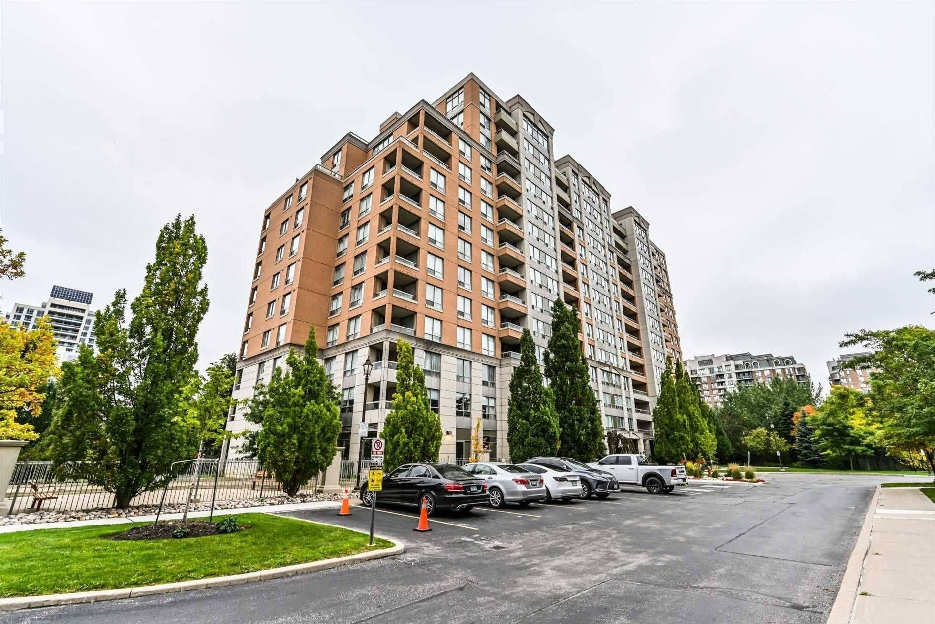 Richmond Hill, ON L4B 4L8,29 Northern Heights DR #415