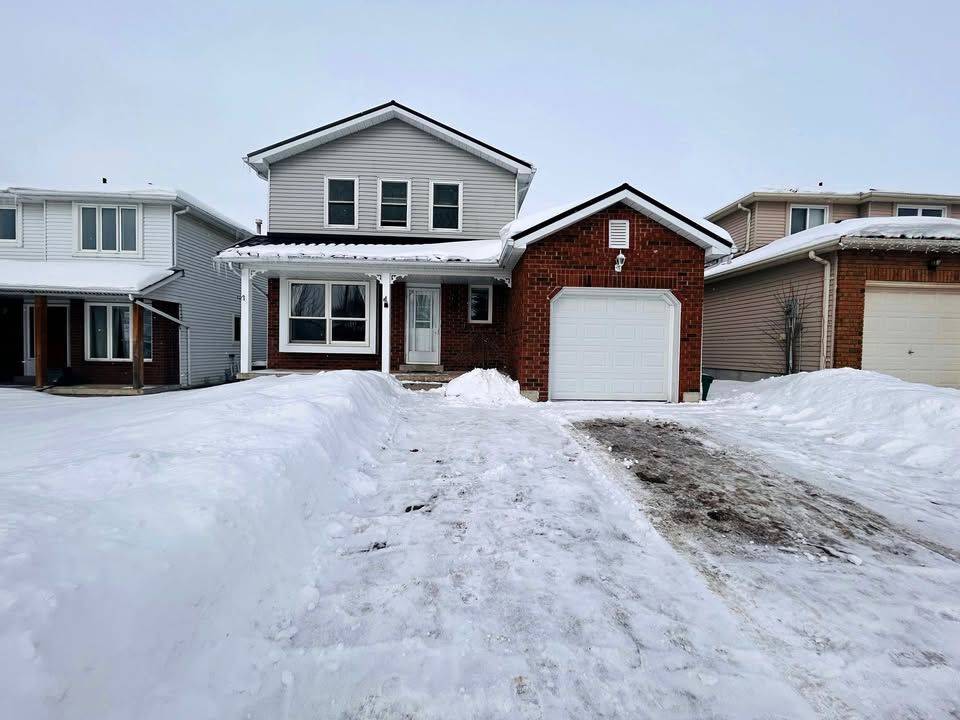 Barrie, ON L4N 6T7,46 Gosney CRES #Upper