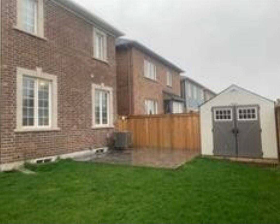 Milton, ON L9T 8Z9,630 Gibson CRES