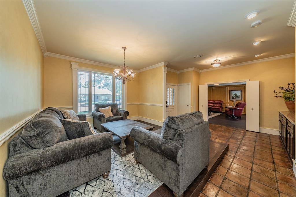Dallas, TX 75248,6705 Fernshaw Drive