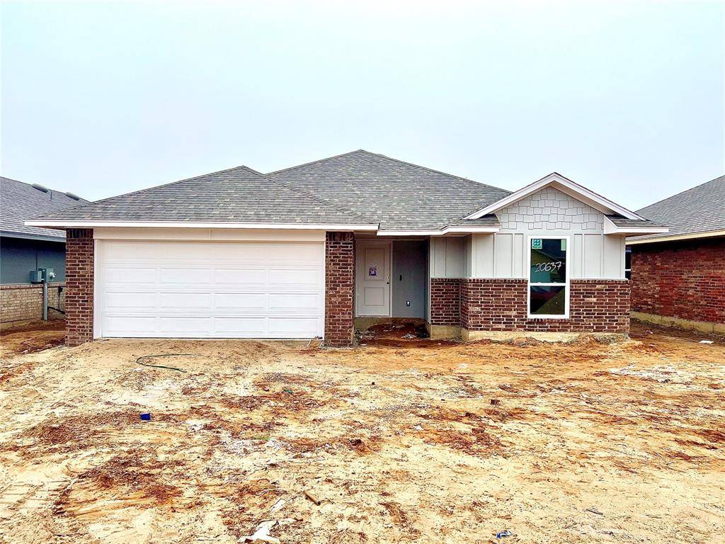 Harrah, OK 73045,20637 Brush Creek Boulevard