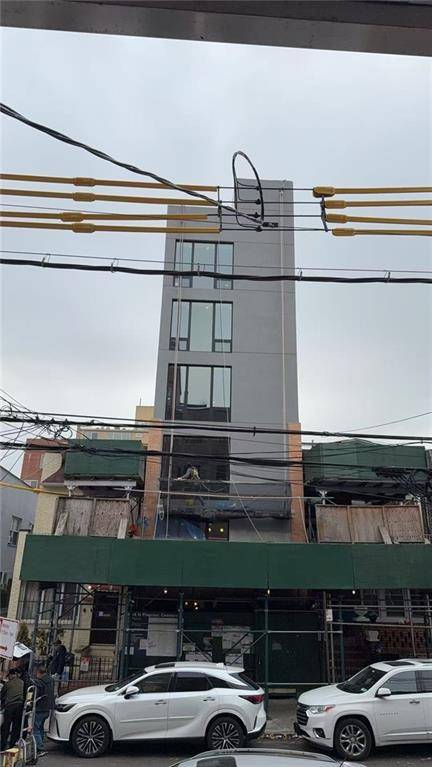 Brooklyn, NY 11220,824 56th ST #5FL