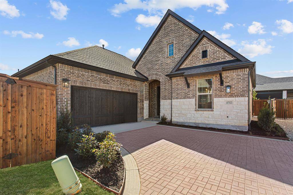 Arlington, TX 76005,4732 Prairie Crest Lane