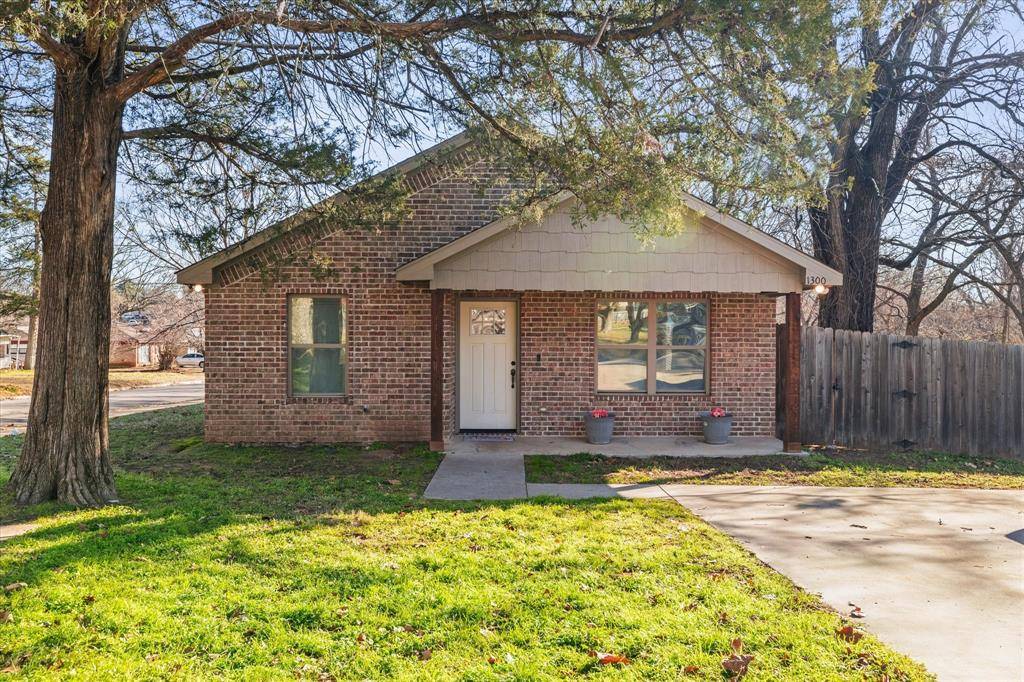 Denison, TX 75020,1300 S Fannin Avenue