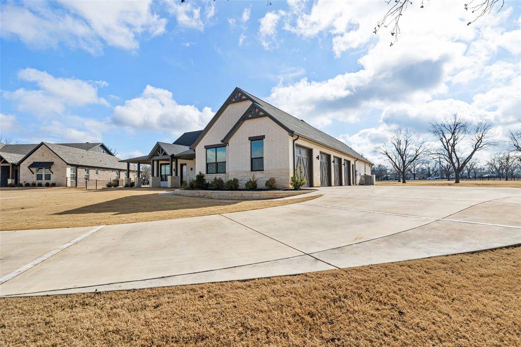 Granbury, TX 76049,3727 Tremont Lane