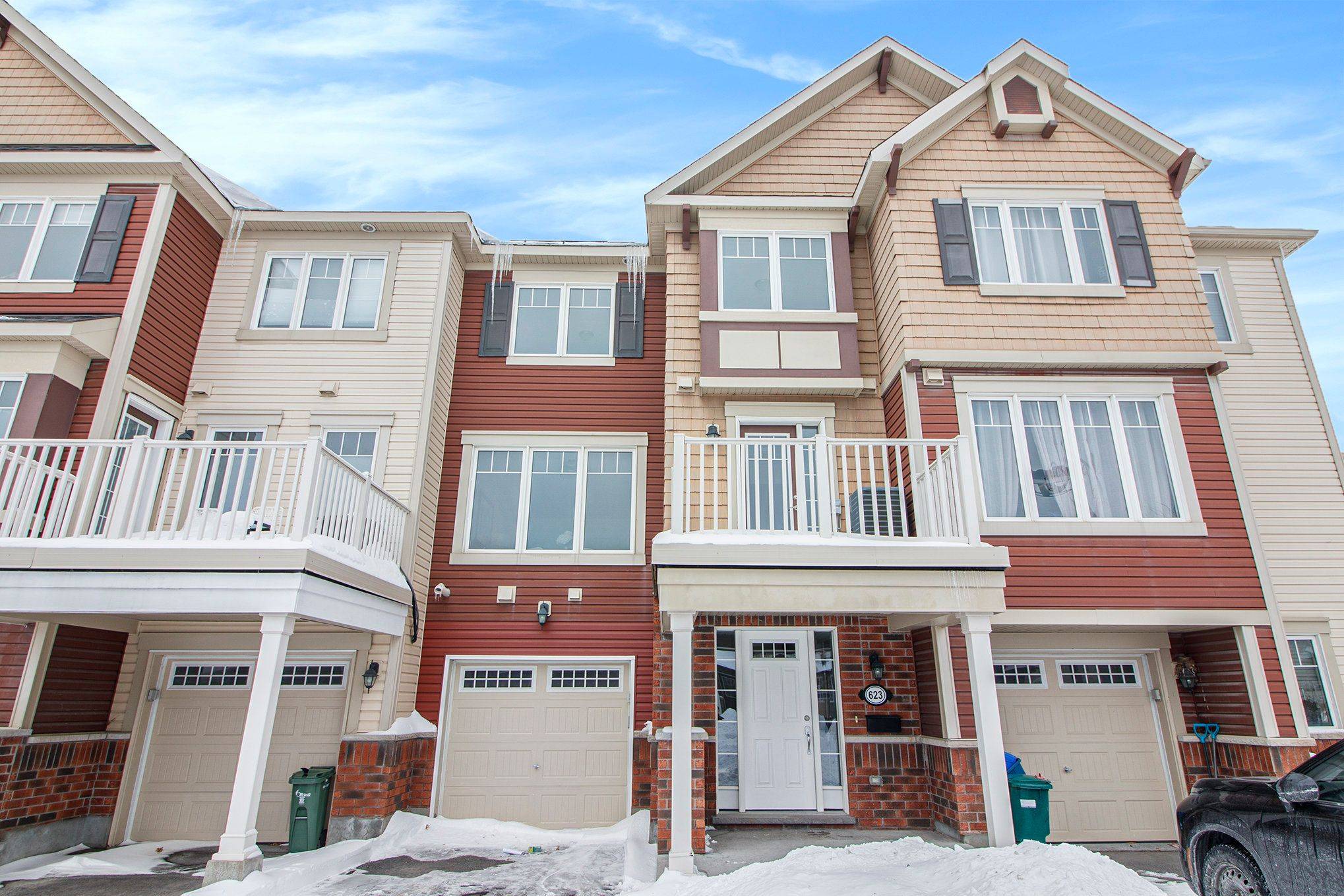 Barrhaven, ON K2J 5Y8,623 Bluegill AVE