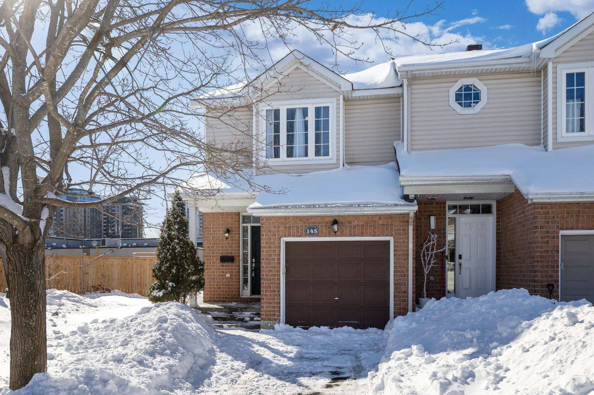 Barrhaven, ON K2J 5H6,145 Oakfield CRES