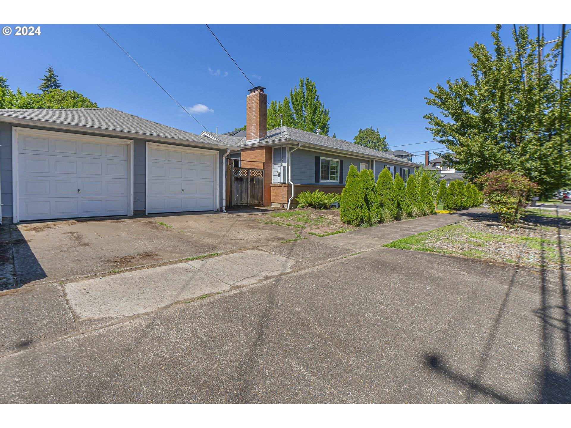 Corvallis, OR 97330,940 NW HARRISON BLVD