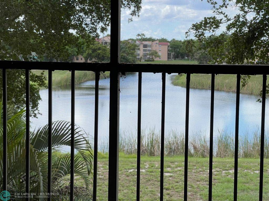 Margate, FL 33063,363 N ROCK ISLAND RD #302