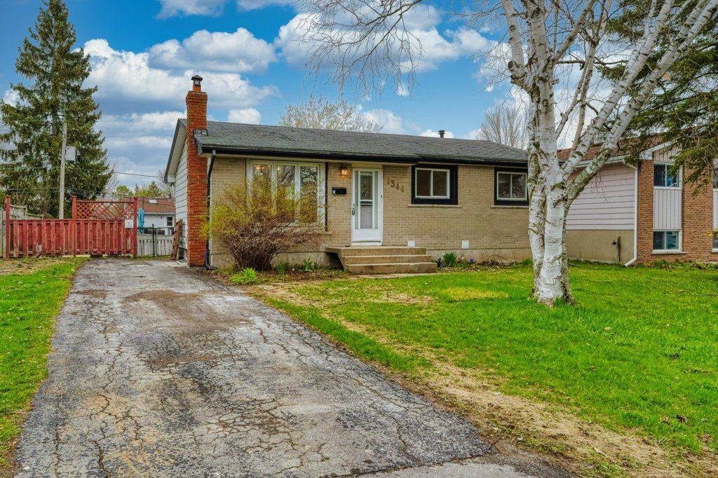 Kingston, ON K7M 6H4,1344 WAVERLEY CRES #1