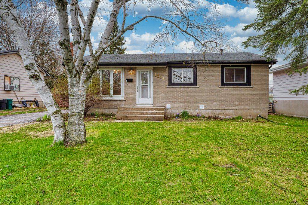 Kingston, ON K7M 6H4,1344 WAVERLEY CRES #1