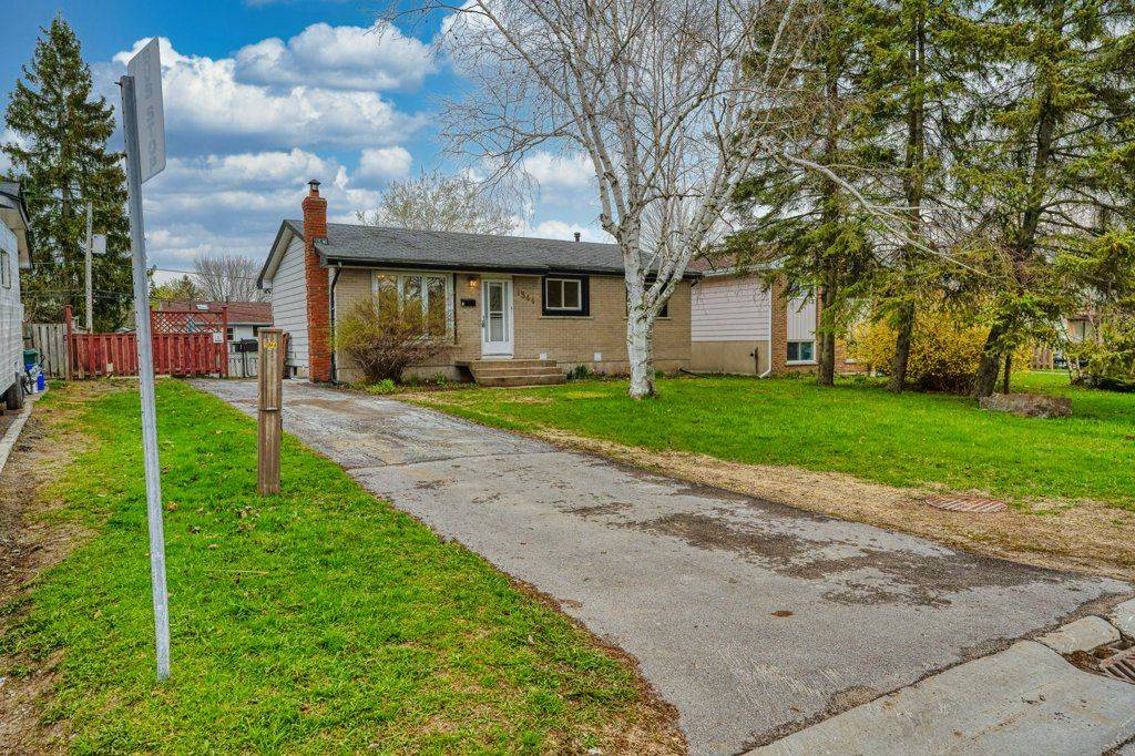 Kingston, ON K7M 6H4,1344 WAVERLEY CRES #1