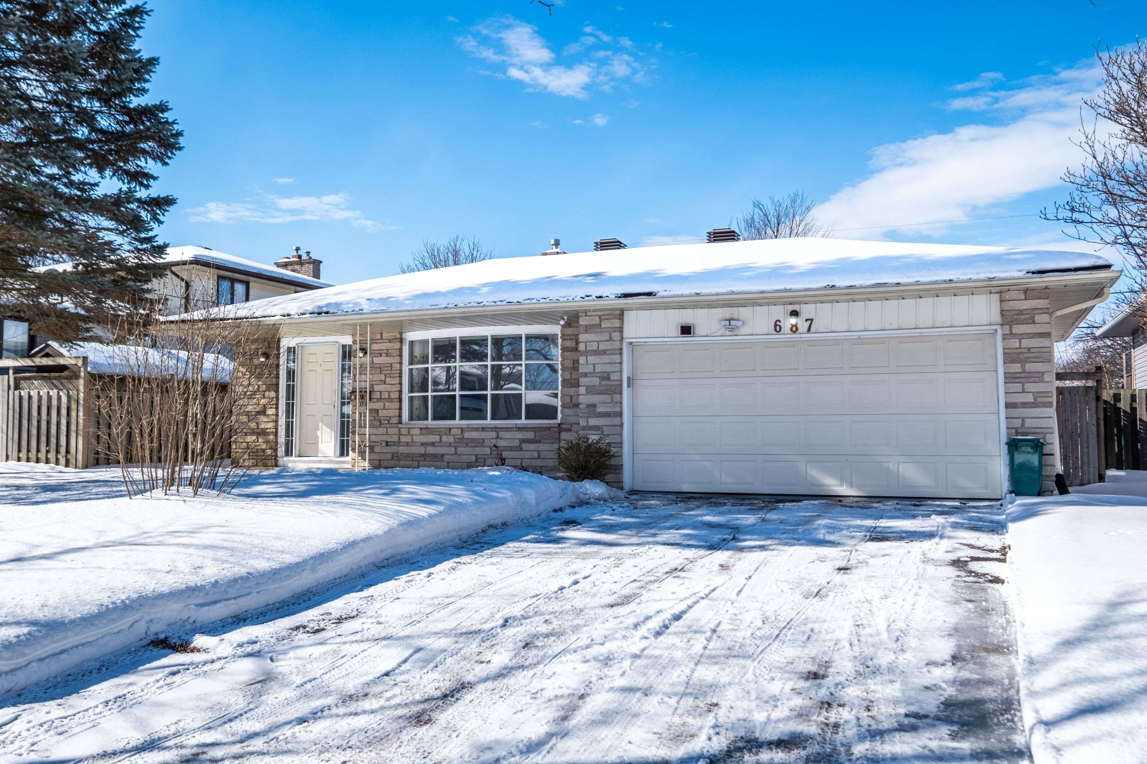 Kingston, ON K7M 5M1,687 Harrow PL