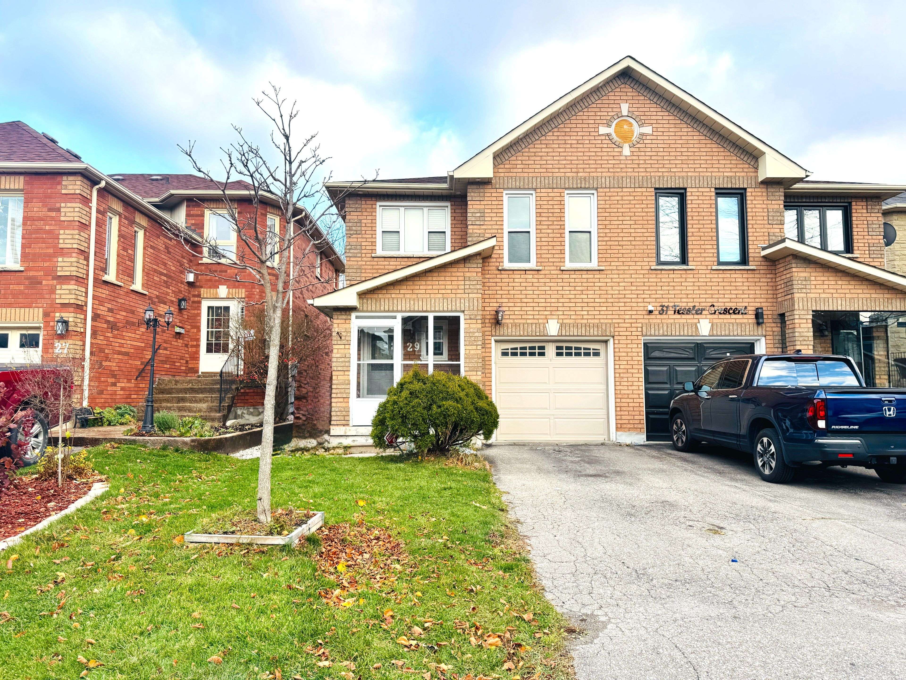 Brampton, ON L6X 4P8,29 Tessler CRES