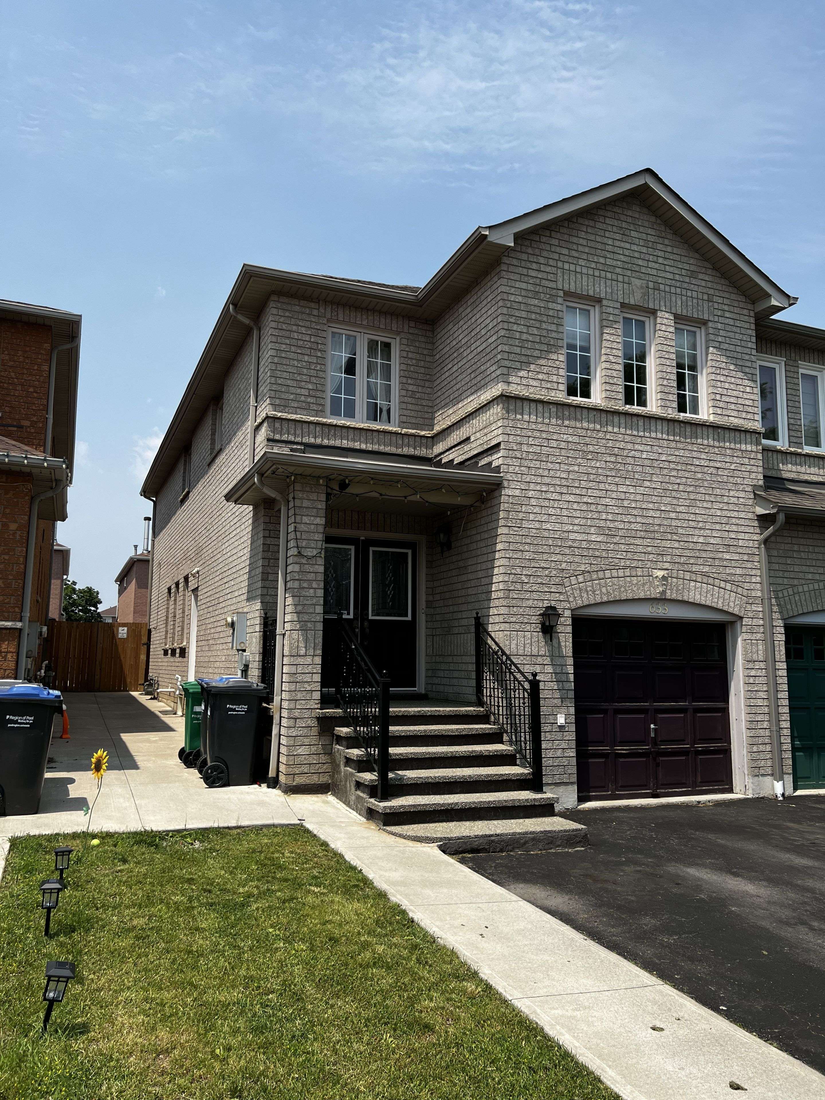 Mississauga, ON L5R 3Y3,633 Mirage PL #Bsmt