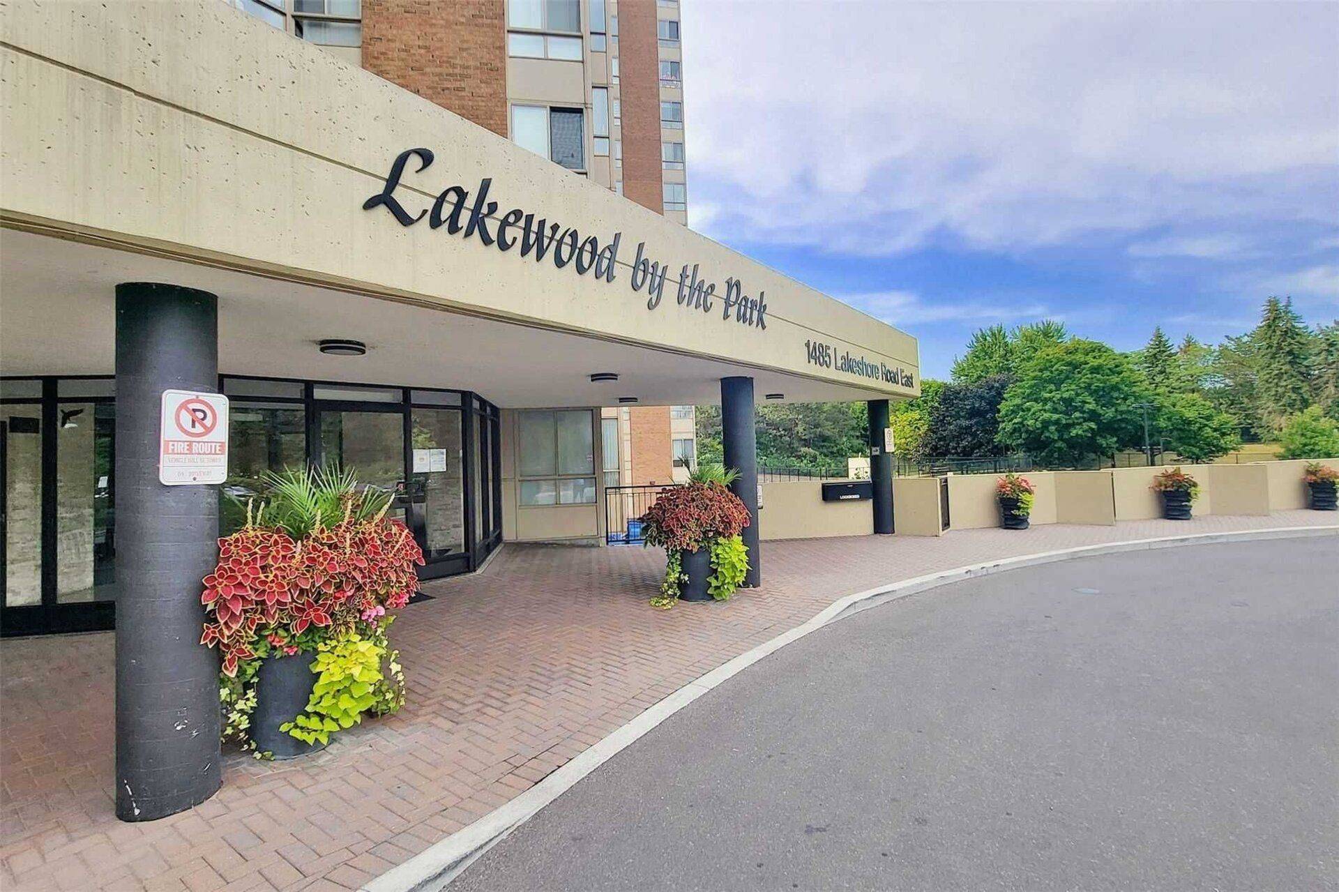 Mississauga, ON L5E 3G2,1485 Lakeshore RD #304