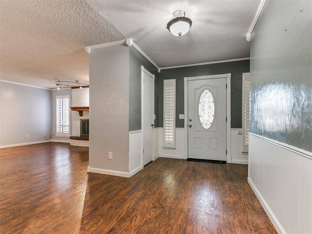 Oklahoma City, OK 73122,6204 N College Street