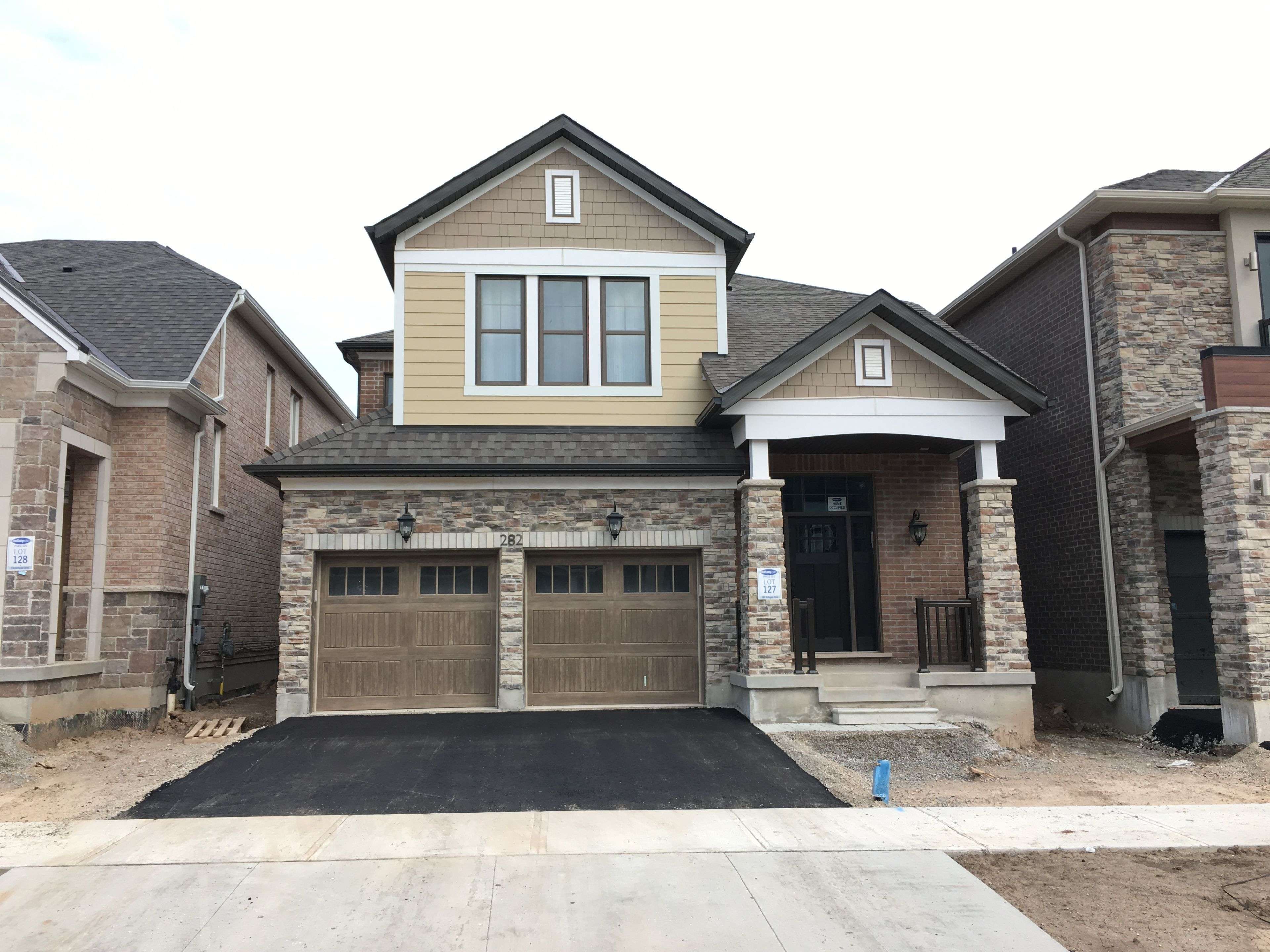 Oakville, ON L6M 5K9,282 Bethpage DR