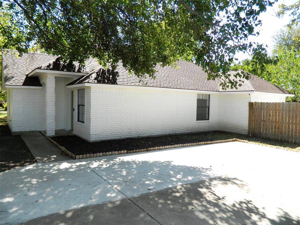 Leonard, TX 75452,511 N Tucker Street