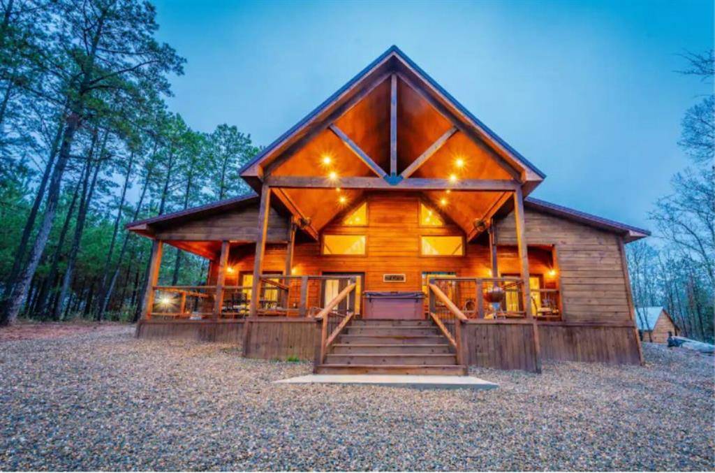 Broken Bow, OK 74728,111 Champion Way