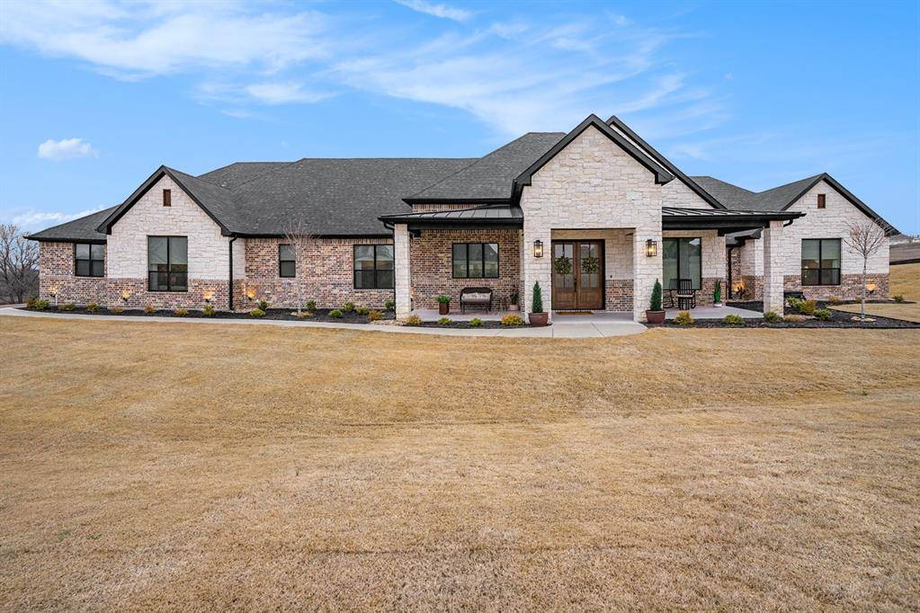 Weatherford, TX 76087,105 Club House Drive