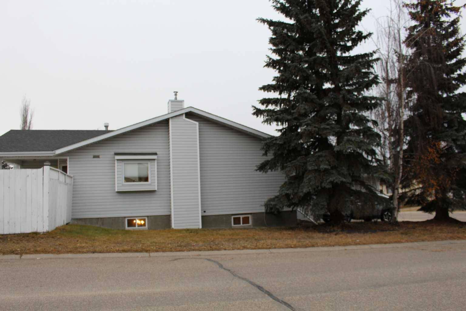 Sylvan Lake, AB T4S 1H5,1 Aspen DR