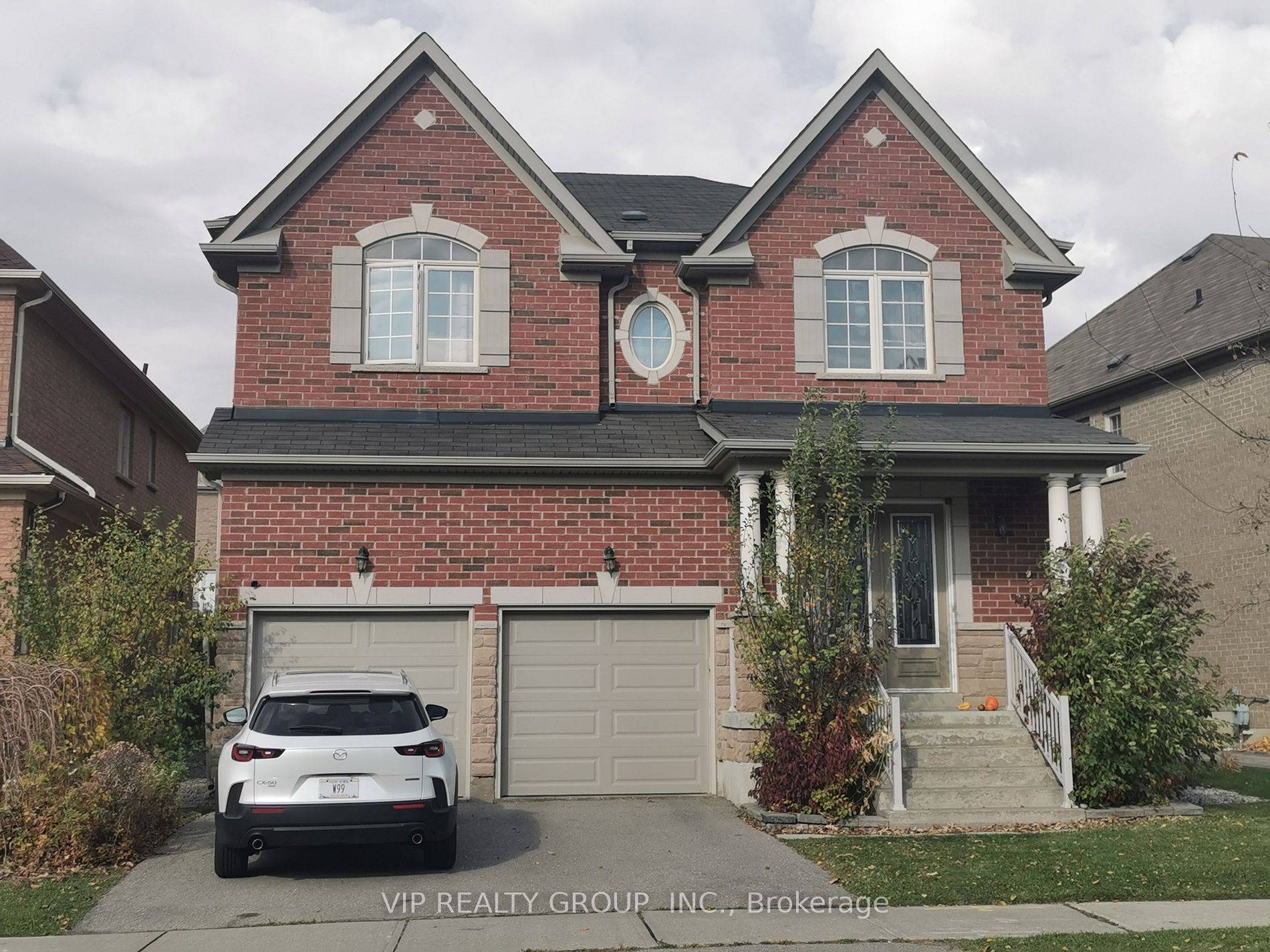 Vaughan, ON L6A 0E4,30 Lady Valentina AVE