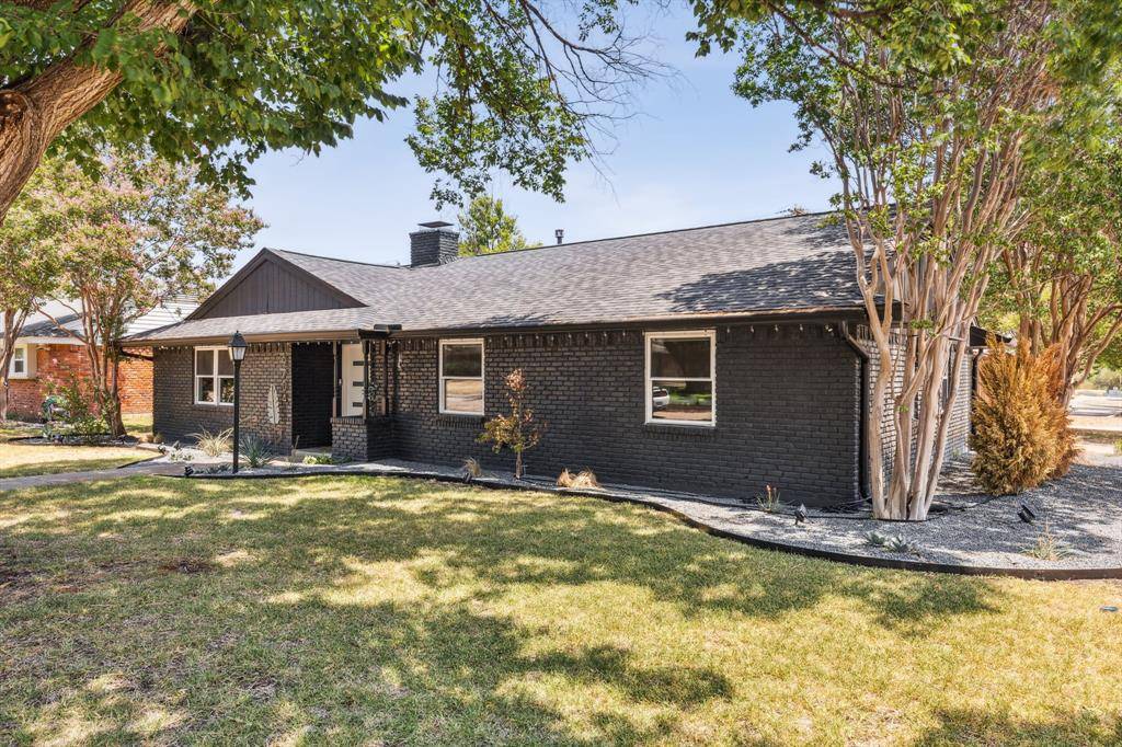 Dallas, TX 75238,9704 Lanward Drive