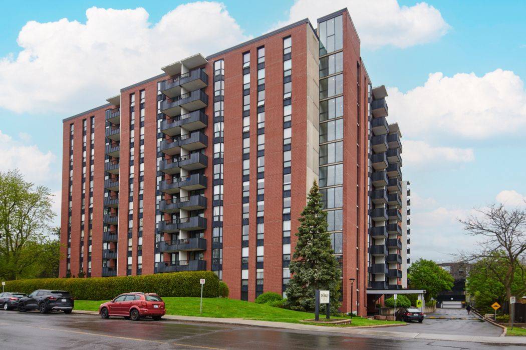 Billings Bridge - Riverside Park And Area, ON K1V 8W6,2951 Riverside DR #102