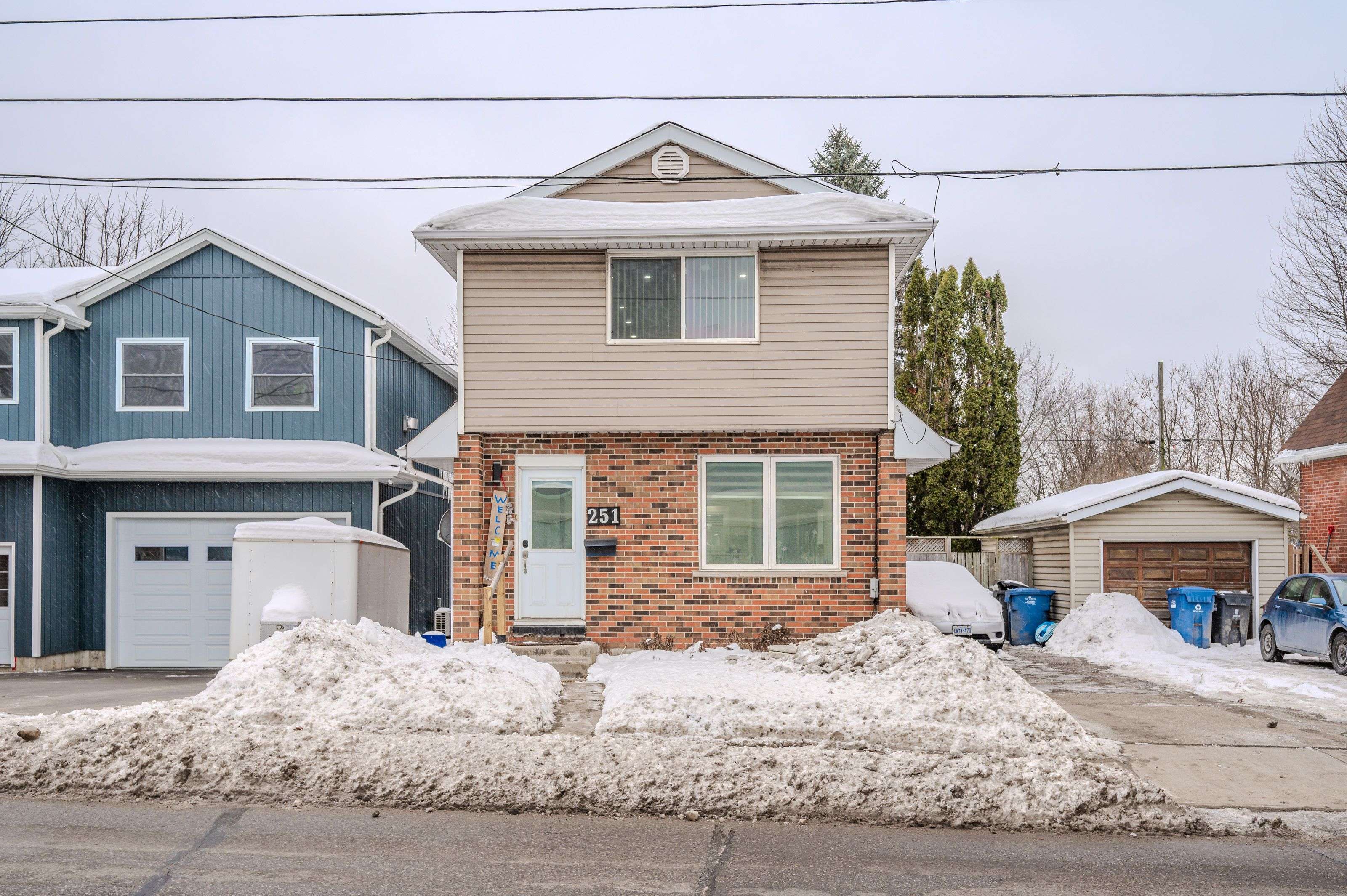 Guelph, ON N1E 5P9,251 Victoria RD S