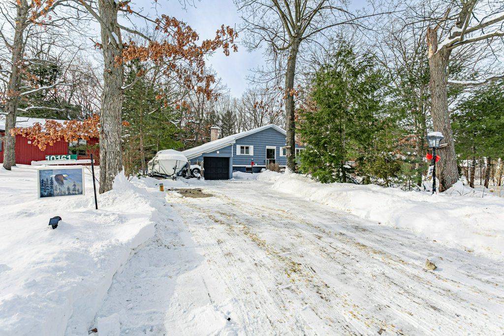 Lambton Shores, ON N0M 2L0,10161 Andrea ST