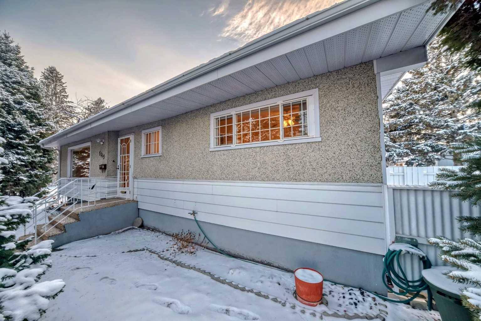 Calgary, AB T3E 1N9,5215 19 ST SW