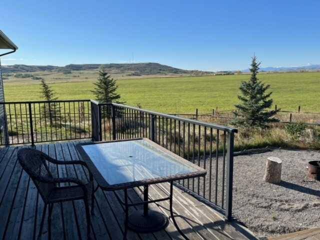 Rural Foothills County, AB T0L 1H0,144133 530 AVE W #10