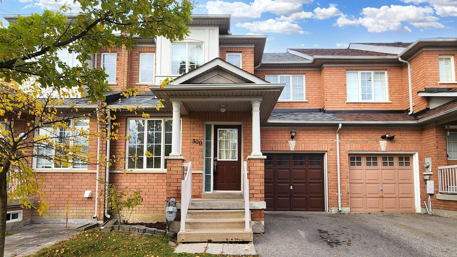 Newmarket, ON L3X 2R8,300 Flagstone WAY