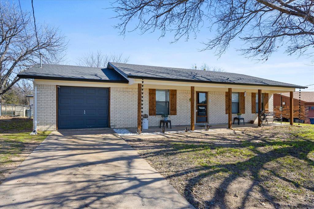 Granbury, TX 76048,714 N Keith Street