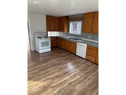 Coos Bay, OR 97420,905 INGERSOLL ST