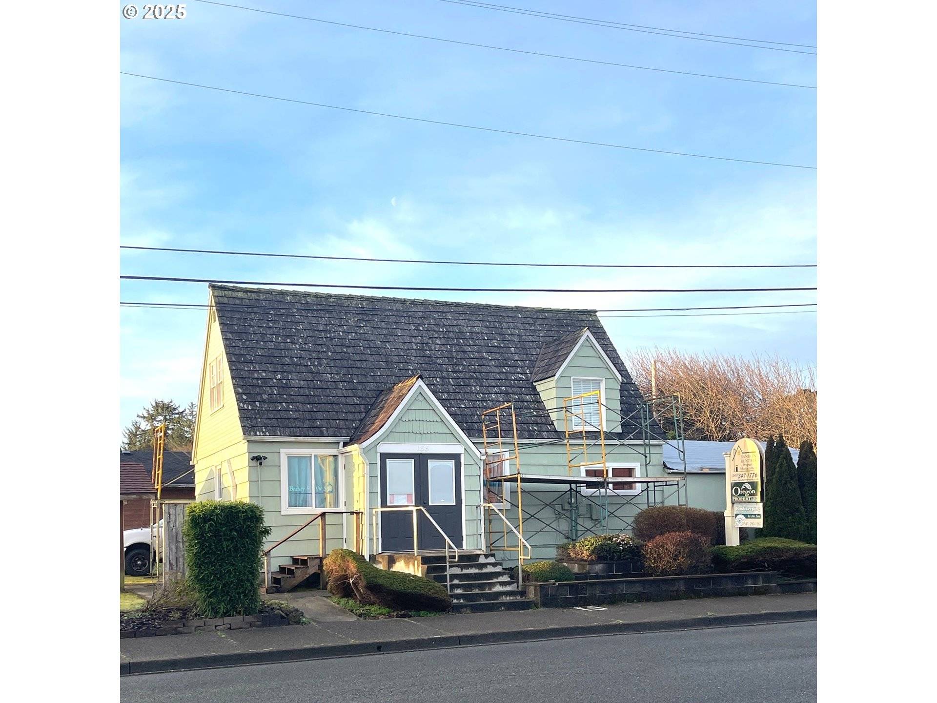 Bandon, OR 97411,95 12TH ST