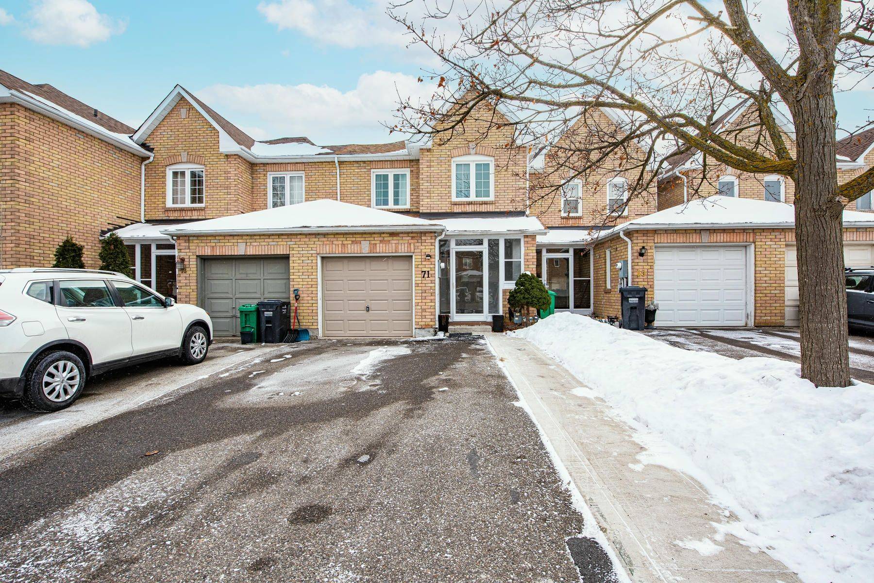 Brampton, ON L6X 4P3,71 Muirland CRES