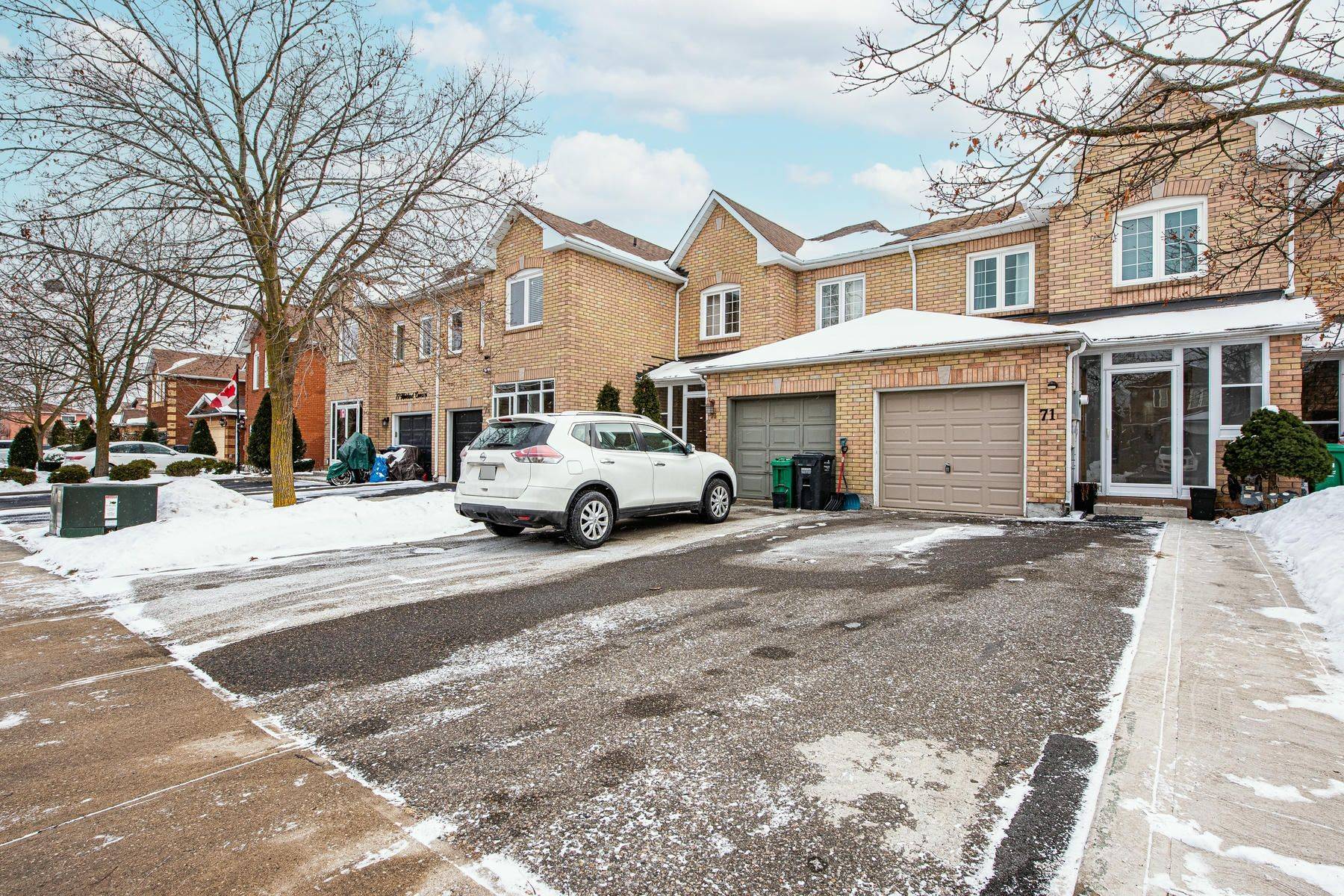 Brampton, ON L6X 4P3,71 Muirland CRES