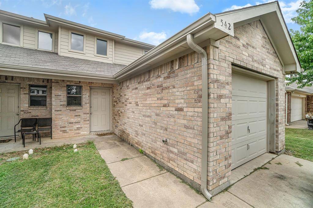 Crowley, TX 76036,542 Mast Court