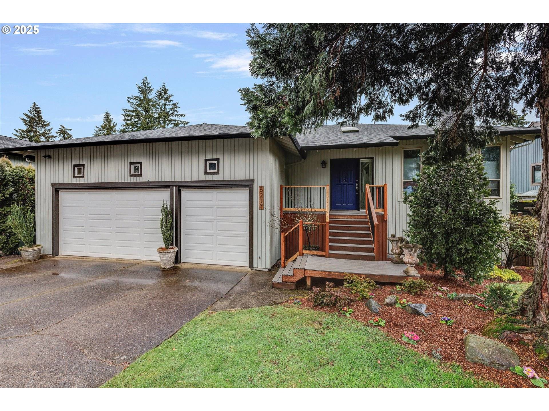 West Linn, OR 97068,5217 SUMMIT ST