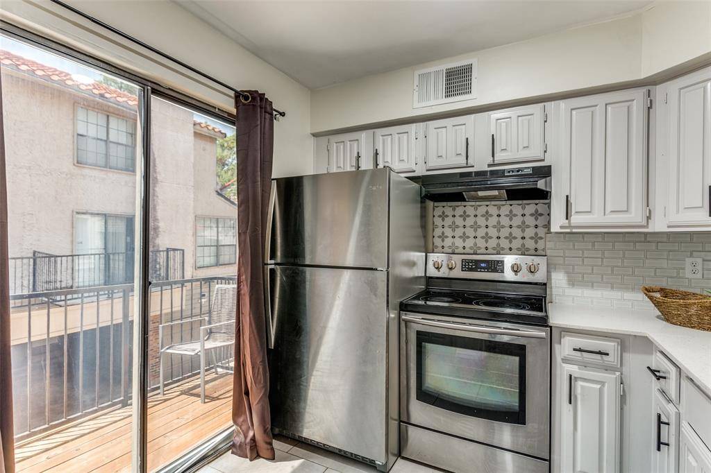 Fort Worth, TX 76112,6046 Stoneybrook Drive