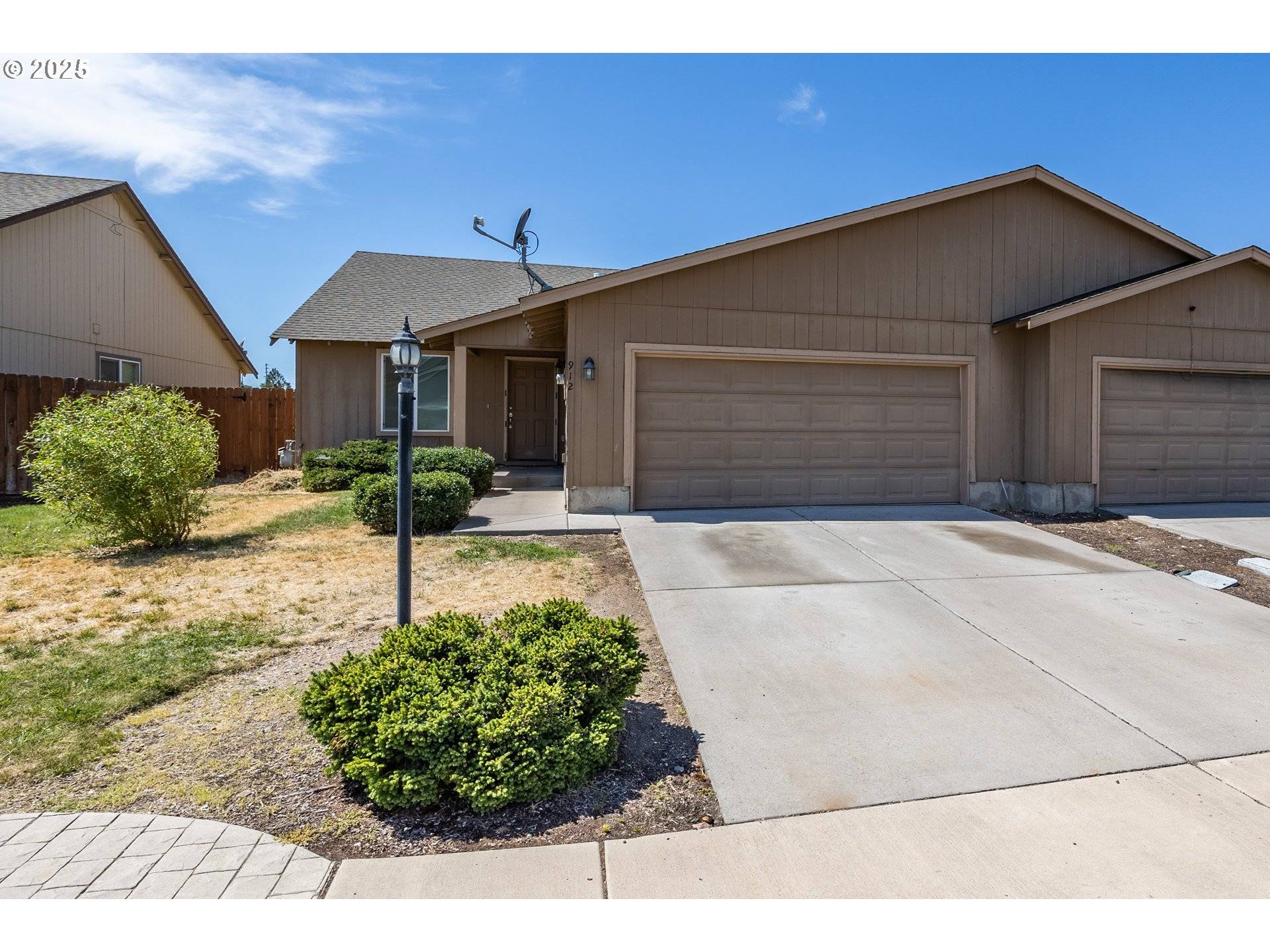 Madras, OR 97741,888 SE KIERRA PL